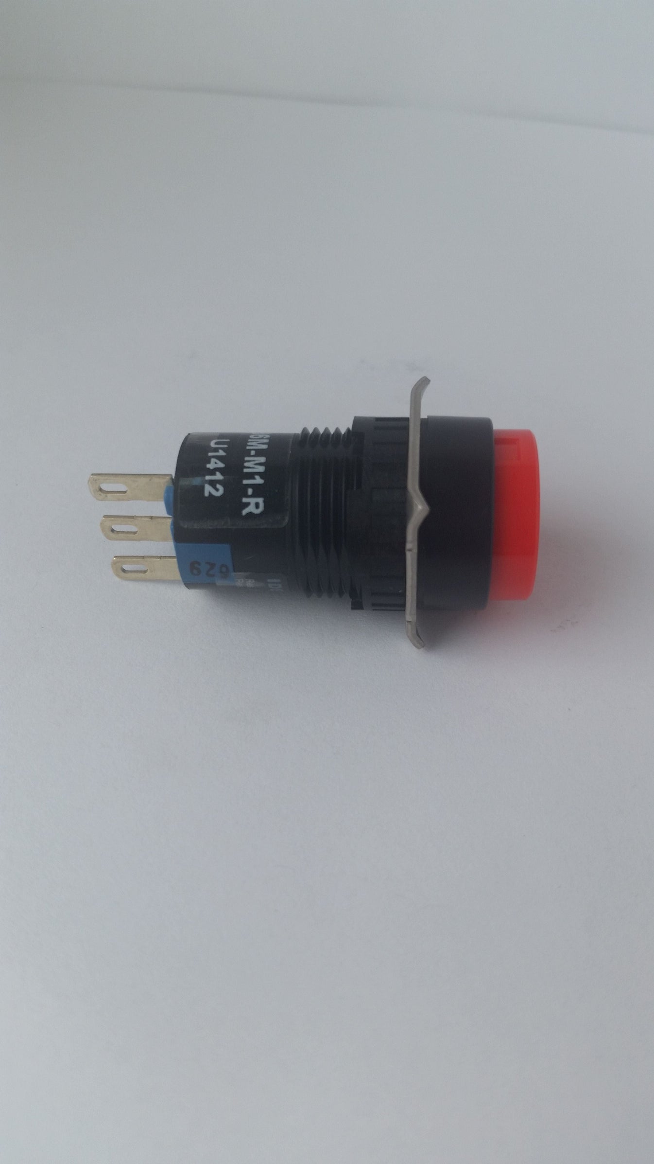 Red Push Button Switch for 10G Table – Atlas Saw & Tool